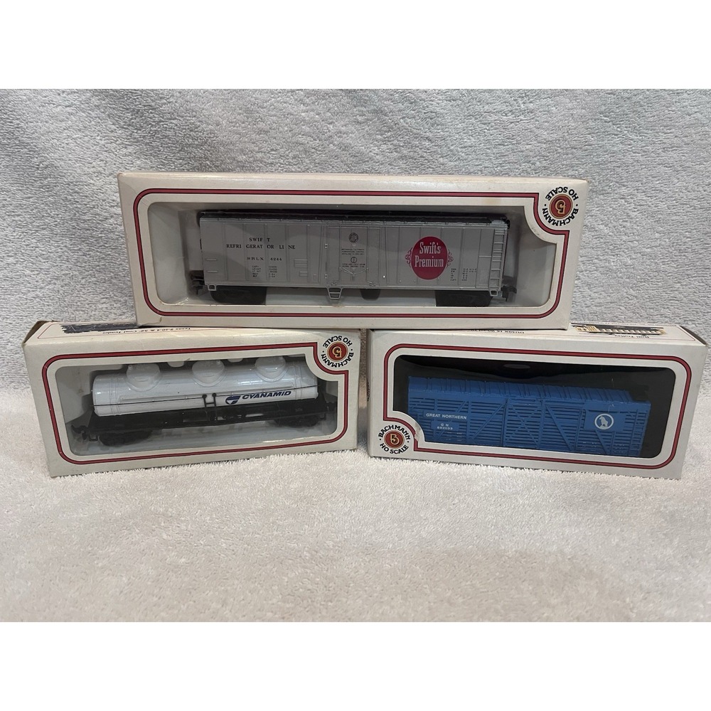 Bachmann HO Scale Lot Tank Car Stock Car Steel Reefer With Boxes Lot Of 3